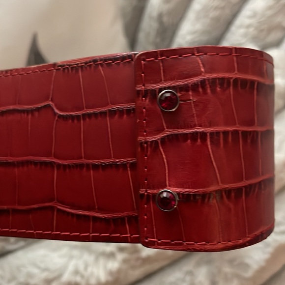 Swarovski Red wide leather belt / rhinestone Size Medium/ Large 38 “ NEW ! sale - Picture 4 of 10